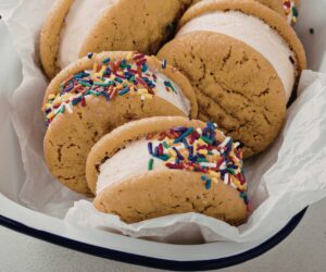 Galletas con helado: combinaciones irresistibles para el verano
